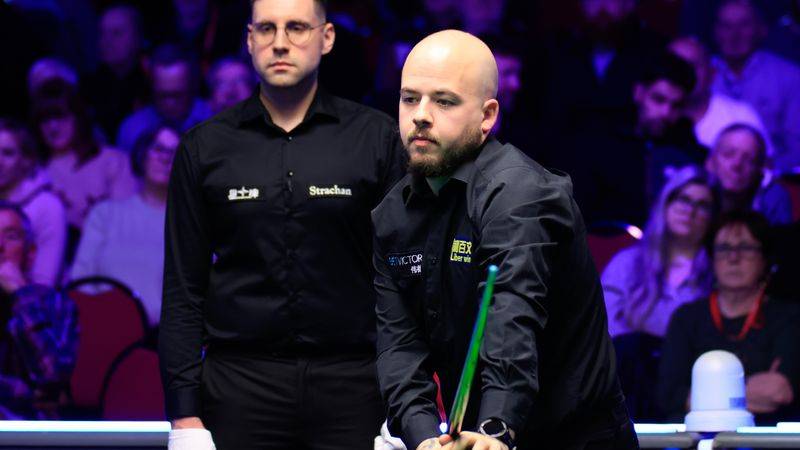 包含法国羽毛球队爆冷英格兰羽毛球队，陶菲克制霸全场的词条