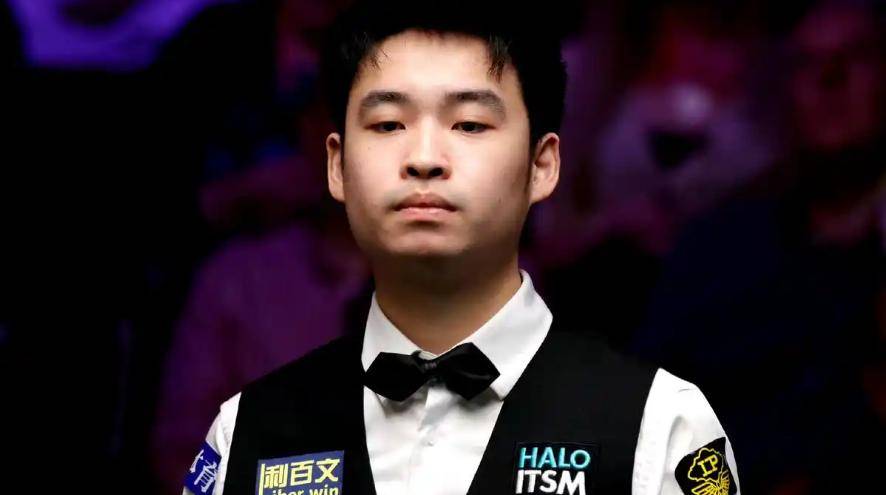 包含法国羽毛球队爆冷英格兰羽毛球队，陶菲克制霸全场的词条