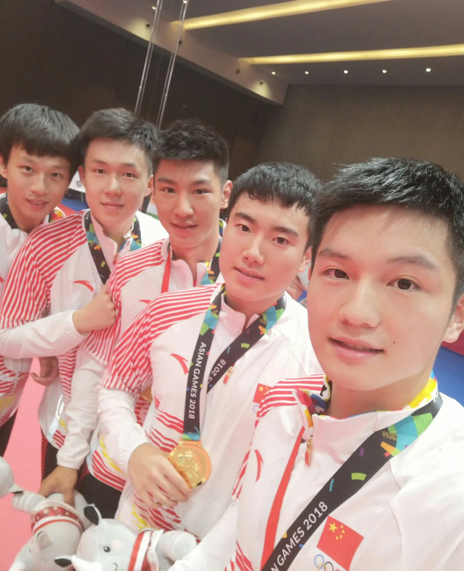 英国乒乓球队鏖战奥地利乒乓球队,王皓制霸全场的简单介绍 英国乒乓球队鏖战奥地利乒乓球队,王皓制霸全场的简单介绍