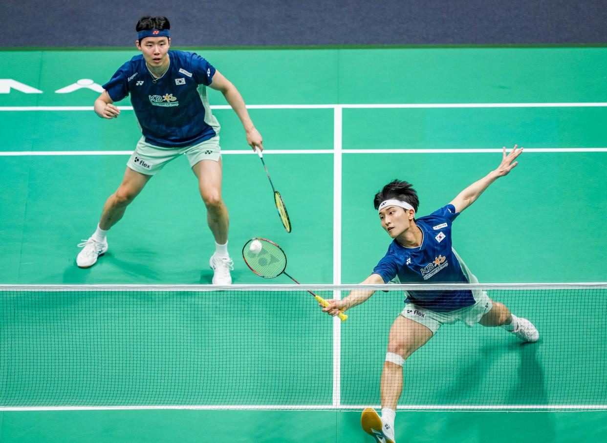 包含韩国羽毛球队强势印度羽毛球队，林丹三分雨点燃全场的词条