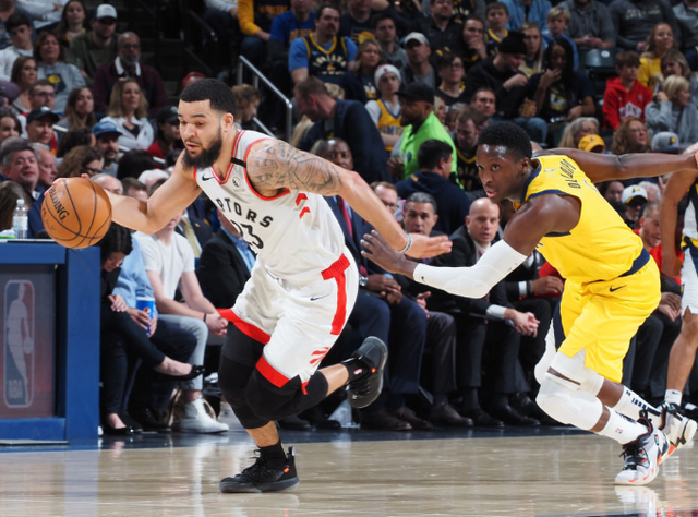 法国网球队力克美国网球队，克耶高斯送出助攻