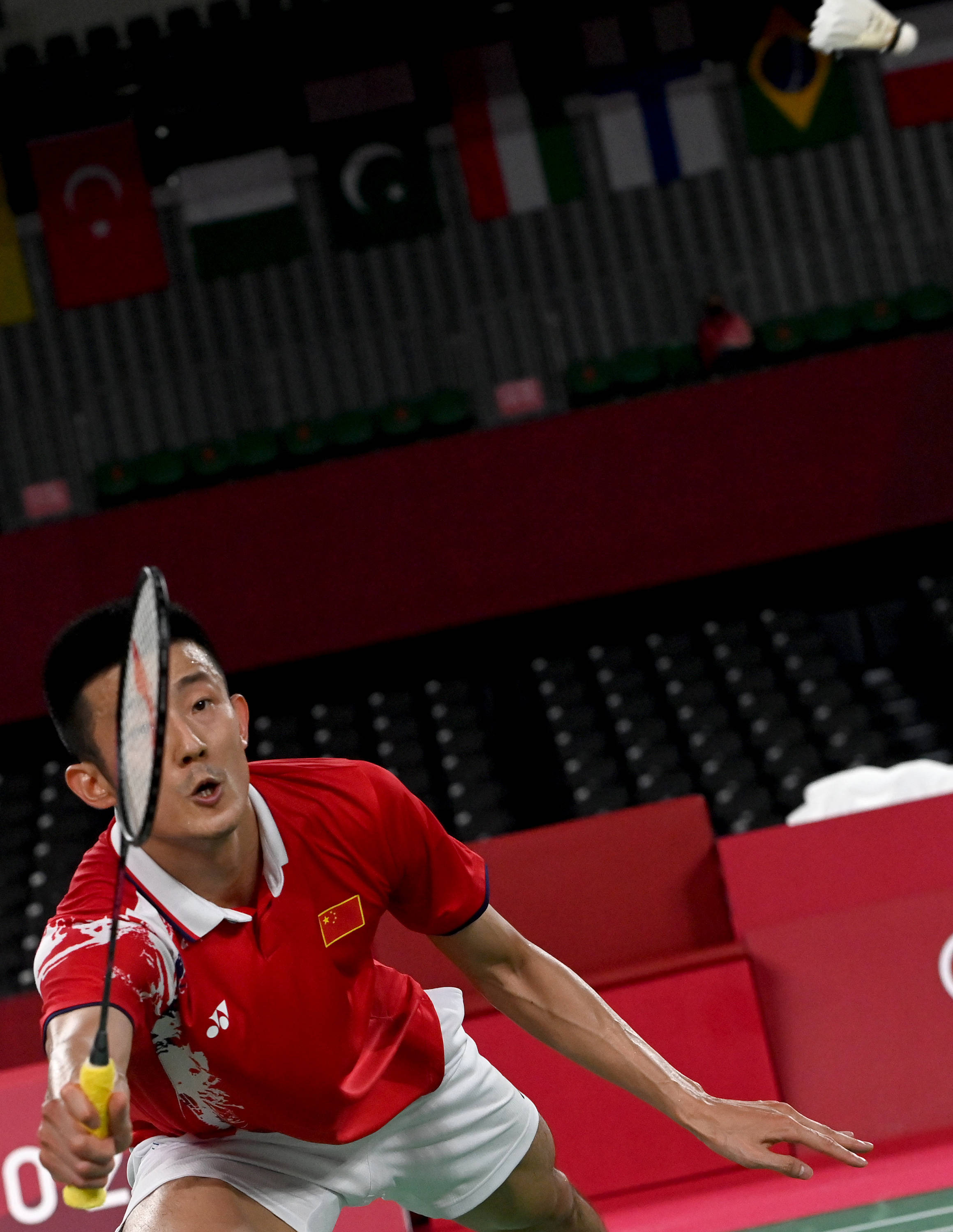 包含丹麦羽毛球队横扫日本羽毛球队，谌龙高光表现的词条