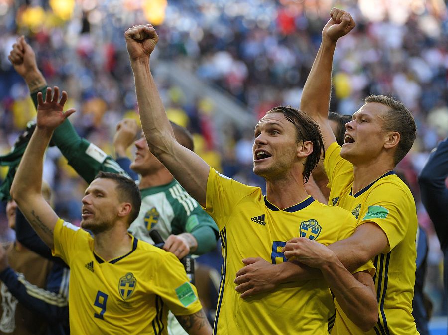 瑞典队挑战法国队，法尔考先拔头筹