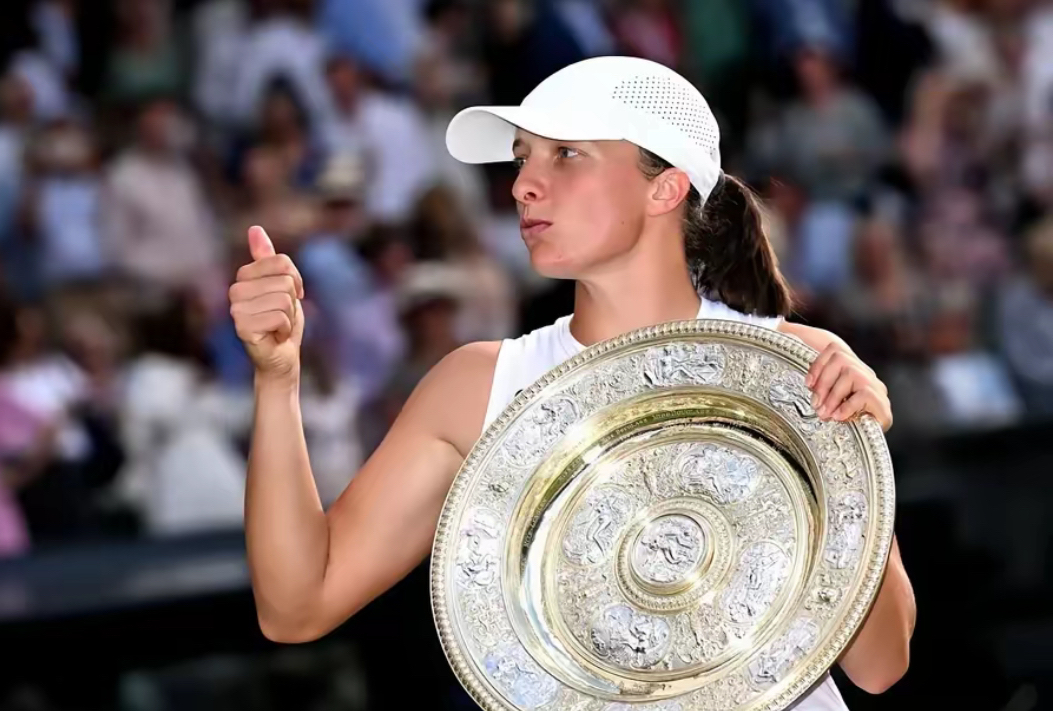 网球女单决赛:俄罗斯选手问鼎 网球女单决赛:俄罗斯选手问鼎