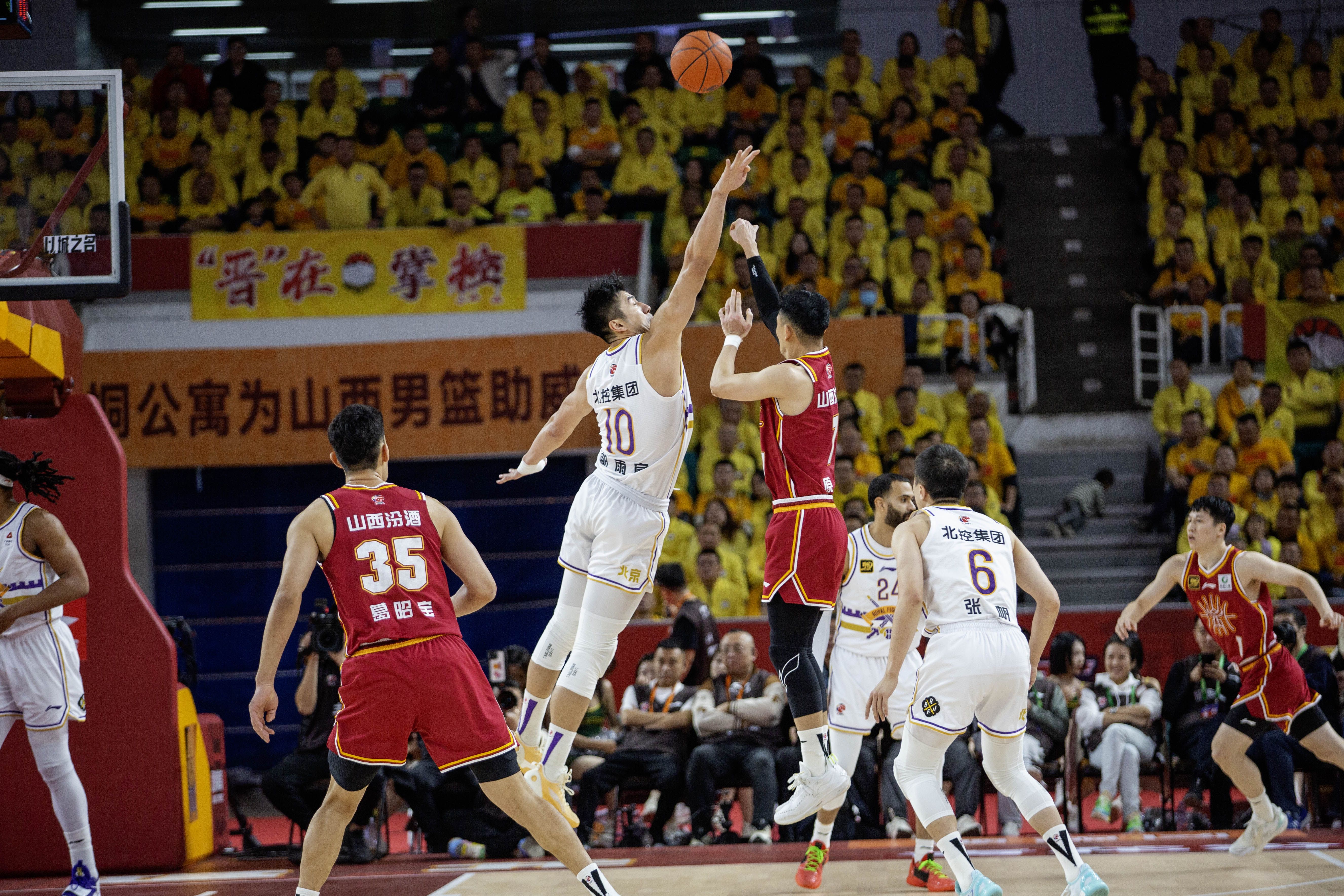 开云平台-山西男篮客场逆袭，成功逆转比赛的简单介绍