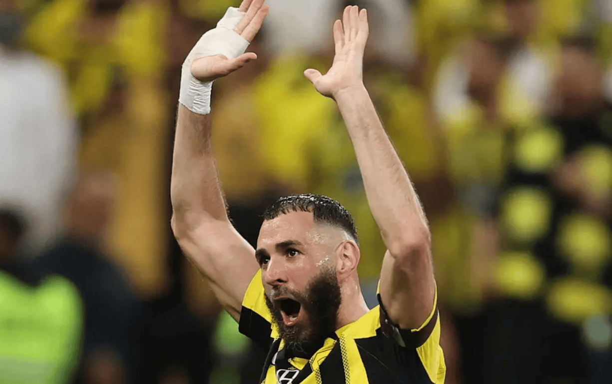 开云体育直播-多特蒙德掀起胜利浪潮，追赶领头羊的简单介绍