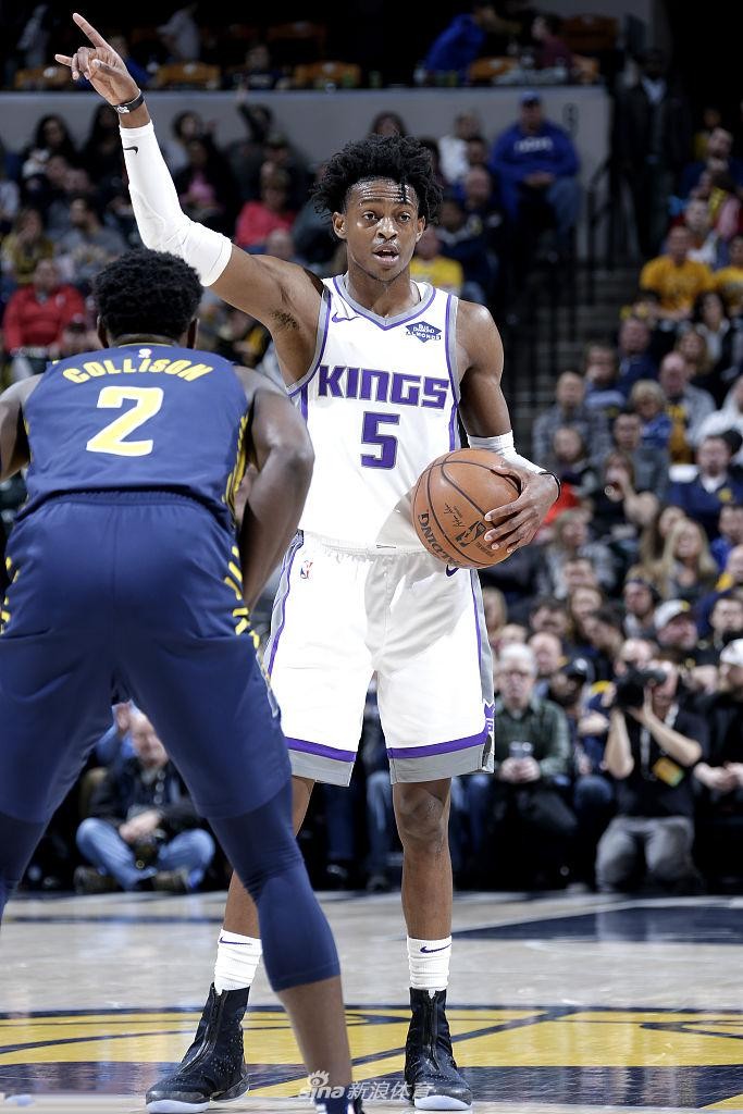 步行者绝杀四川队，福克斯点燃赛场的简单介绍